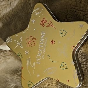L'Occitane star with body lotion, gel cream and soap
